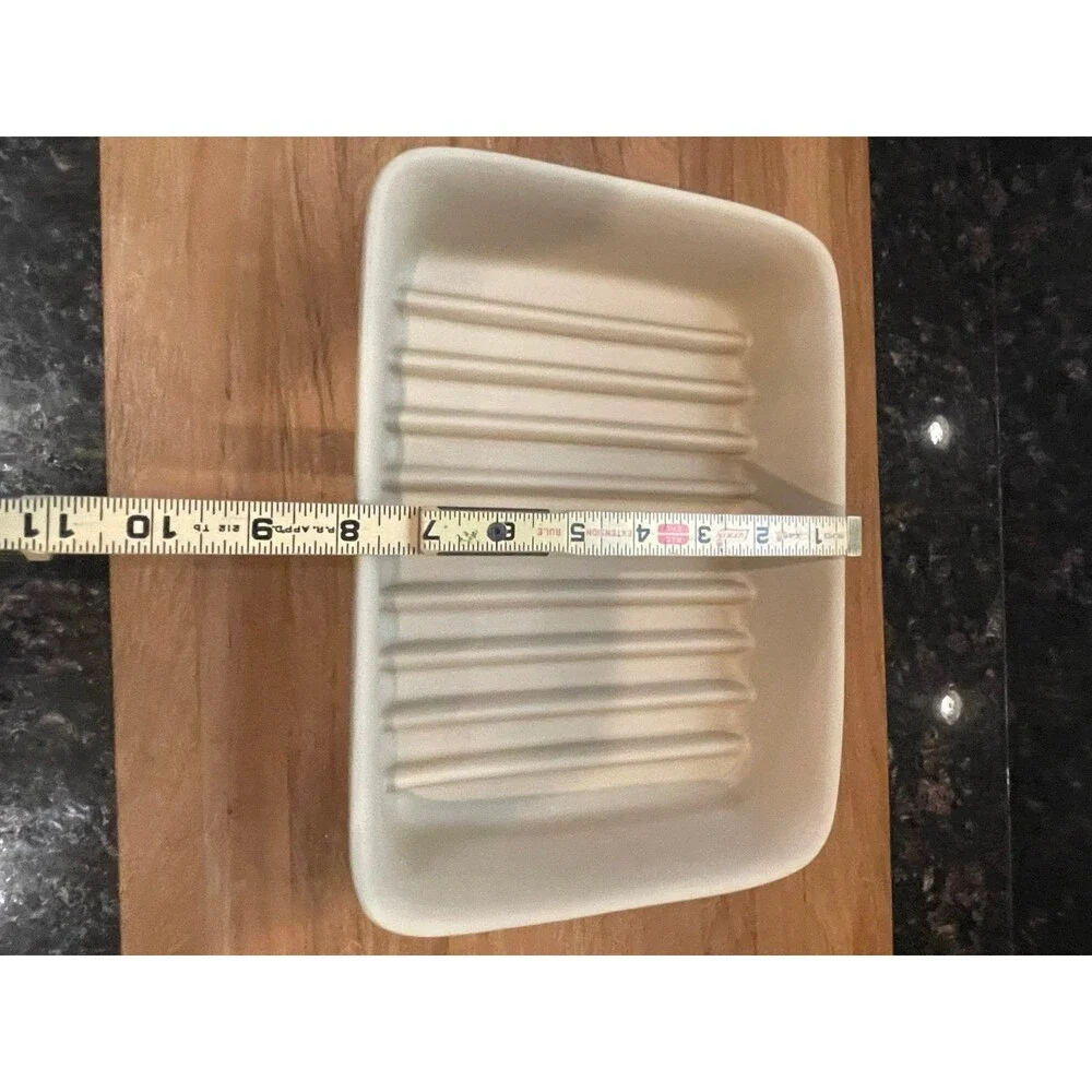 Pampered Chef Ridged Baking 9x7 Pan